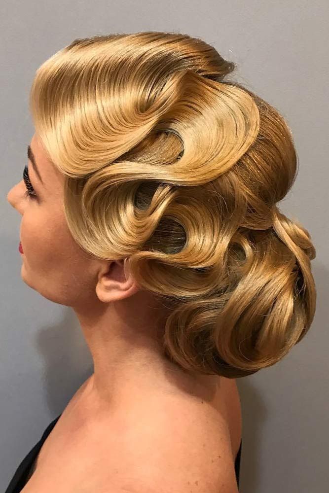 Side Bun with Waves