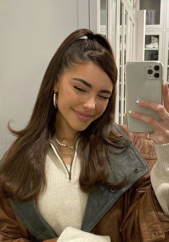 Madison Beer Half-Up, Half-Down